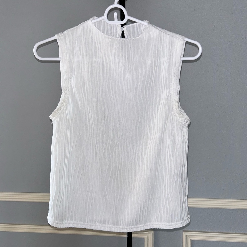 SHEIN lettuce trim tank top - M